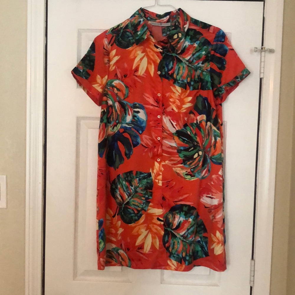 Signature Collection Dress. Tropical print. Lost the belt.